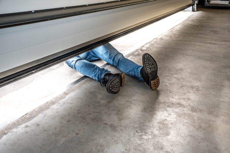 Onderloop beveiliging bij overheaddeuren