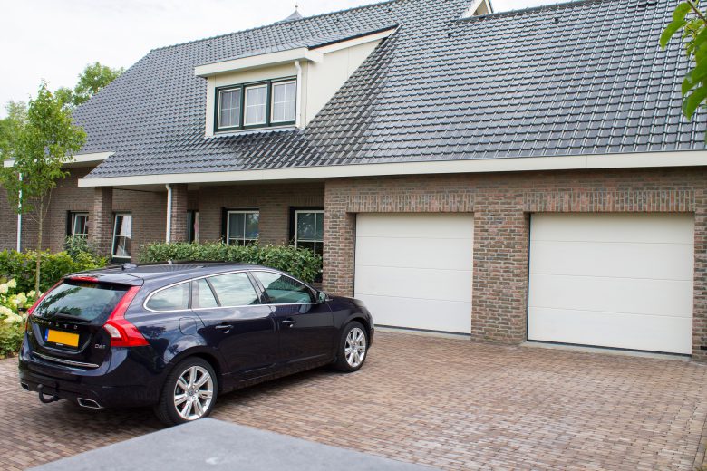 Sectionaaldeur zelf monteren